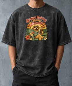 Awesome August Holiday Vintage Dog Chillout Washed T-Shirt