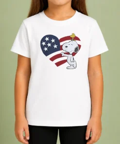 Pretty Snoopy And Woodstock American Flag Heart Kids T-Shirt