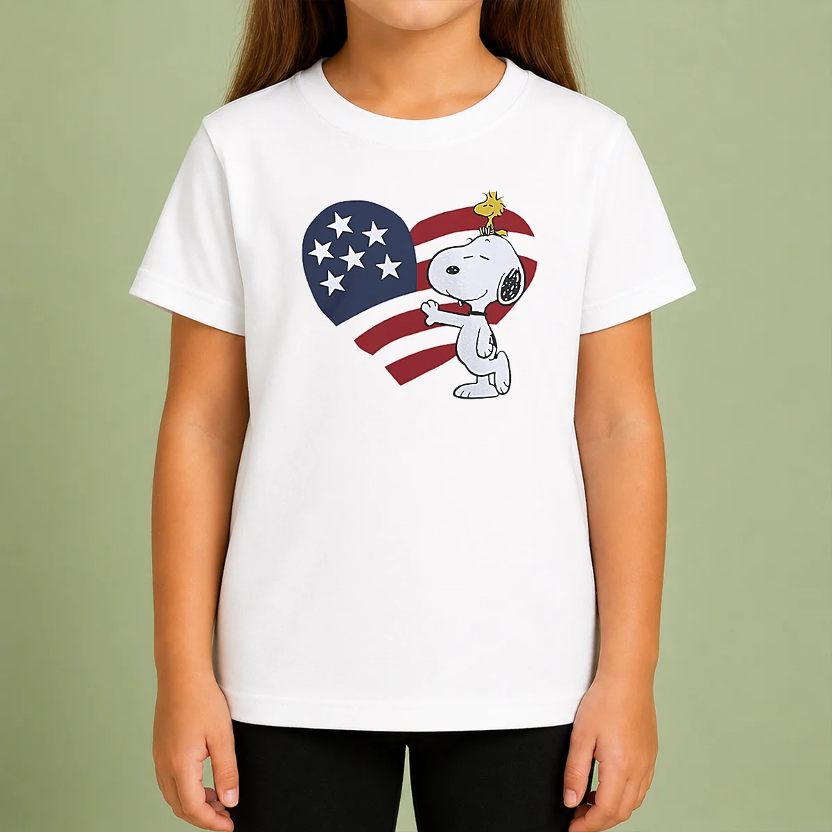 Pretty Snoopy And Woodstock American Flag Heart Kids T-Shirt